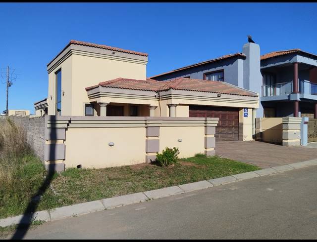 3 BEDROOM HOUSE FOR SALE IN GOLDEN GARDENS
